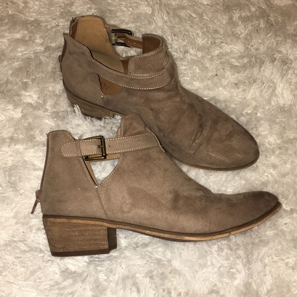 Tan beige cut out cutout boots booties